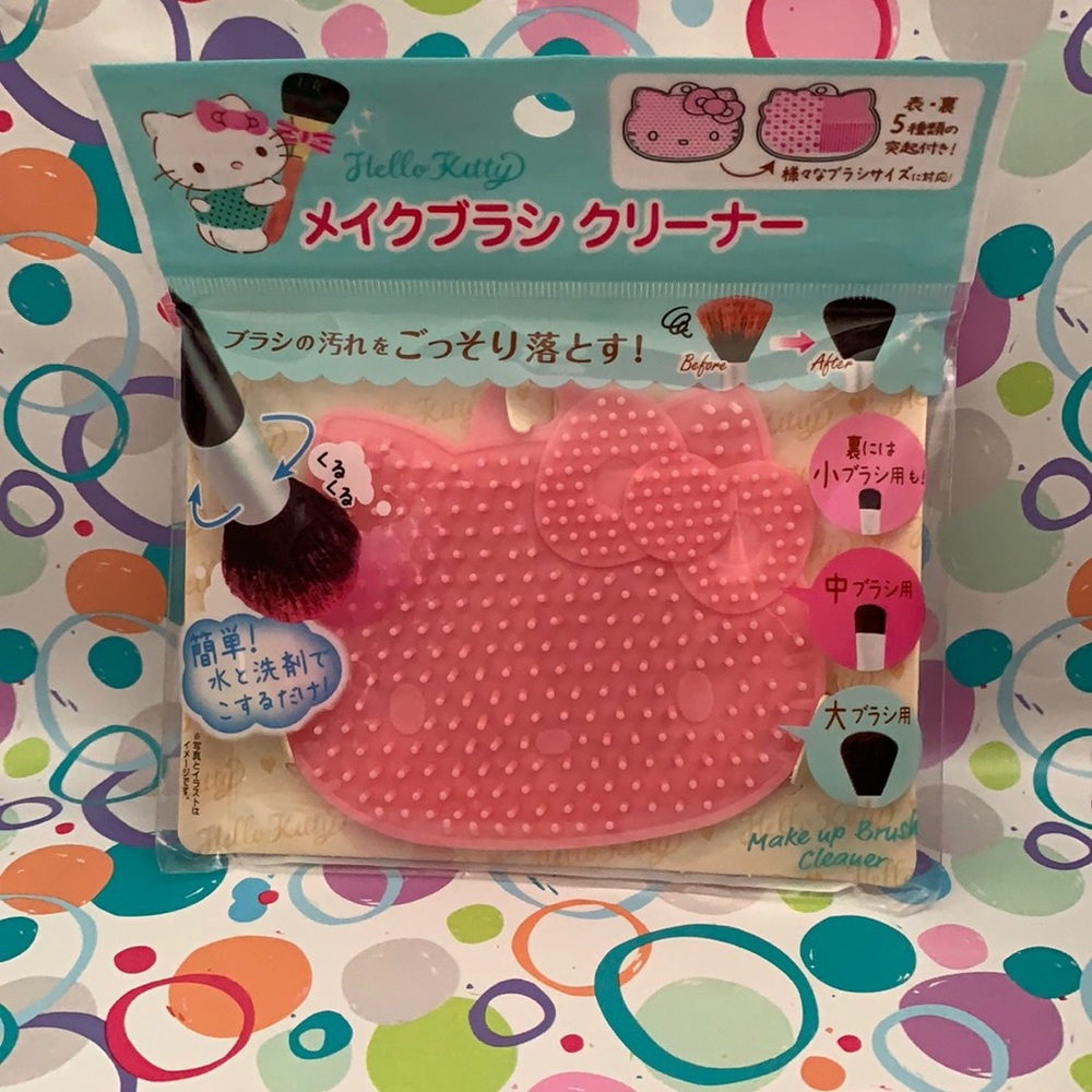 Sanrio Hello Kitty Brush Cleaner